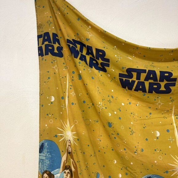 Vintage 1977 Star Wars "A New Hope" Sheet Fabric Twin Size Sears - Picture 2 of 9